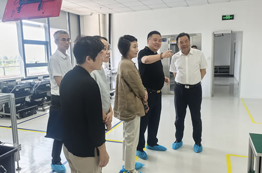 松江區政協(xié)主席劉其龍親訪(fǎng)赫立元吉總部大樓共繪未來(lái)科技藍圖(圖2)